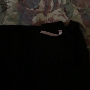 3/4 flowing sleeves